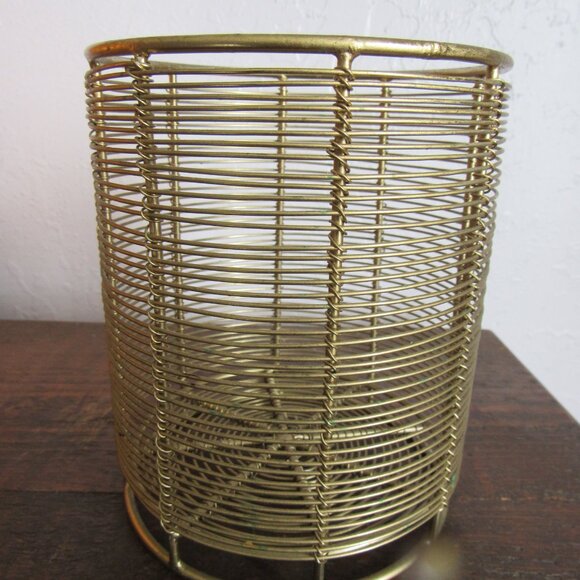 Gold Metal Plant Holder - Picture 5 of 5